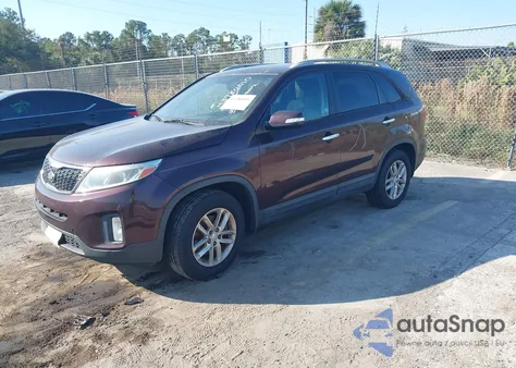2015 Kia Sorento Lx z USA, uszkodzony, nr VIN 5XYKT4A61FG622782